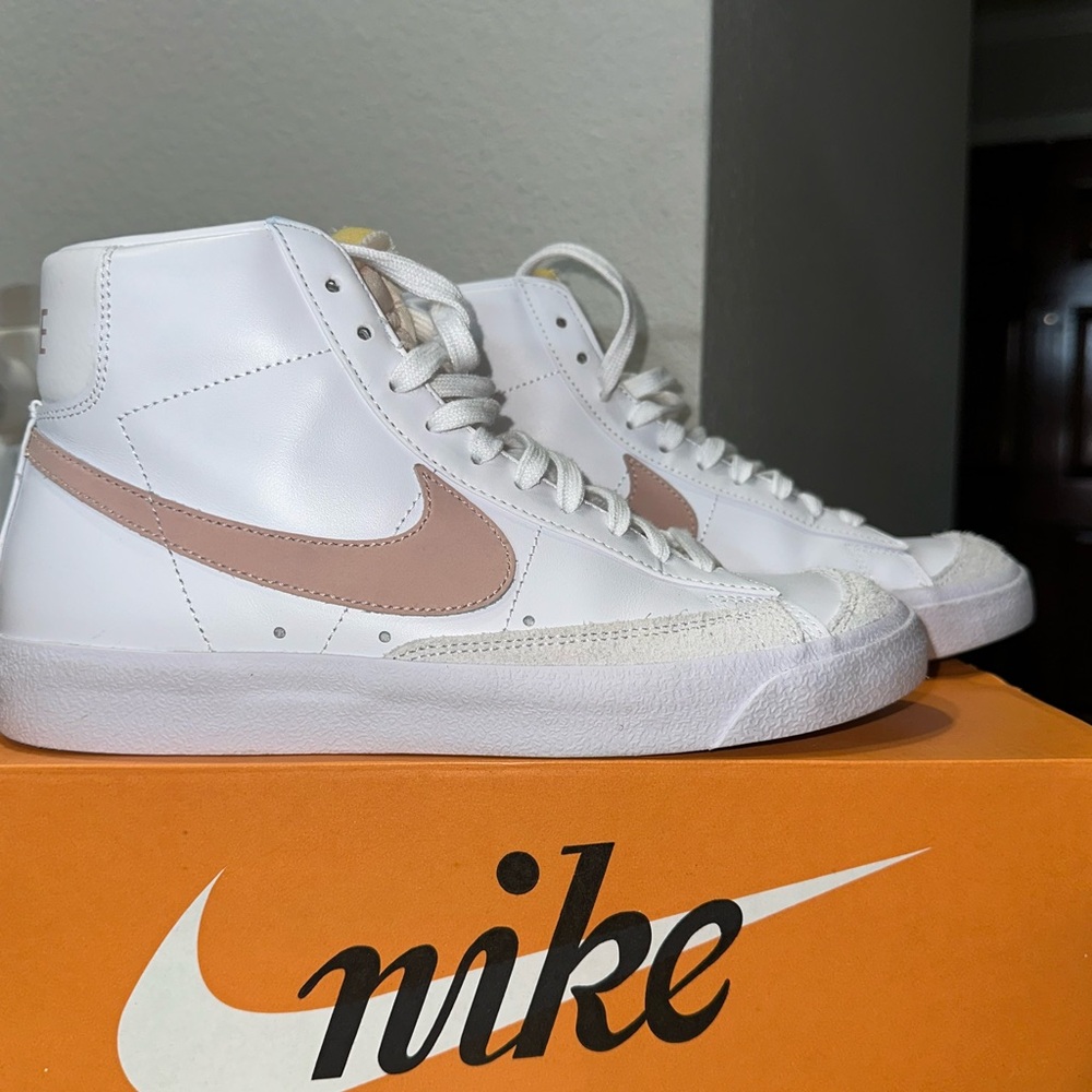 Nike Blazers White and Light Pink High-Tops
